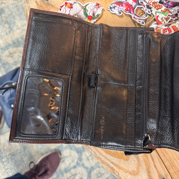 Brighton croc leather cross body - Picture 5 of 5